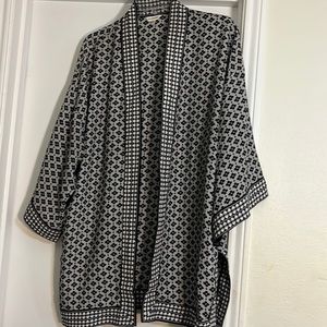 #176Max studio Cardigan,100% polyester,size L